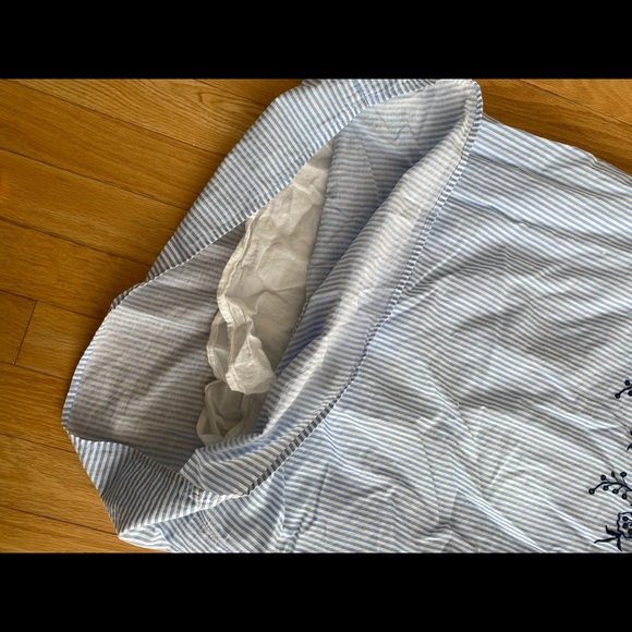 Off the Shoulder Dress - Picture 2 of 3